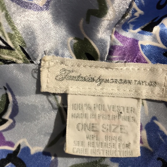 Fantasies by Morgan Taylor robe size OS - Picture 6 of 7